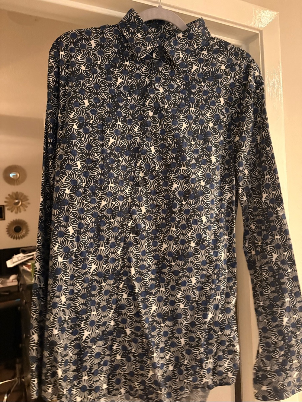 Express Navy and White Geometric Button-Down Shirt Size Medium